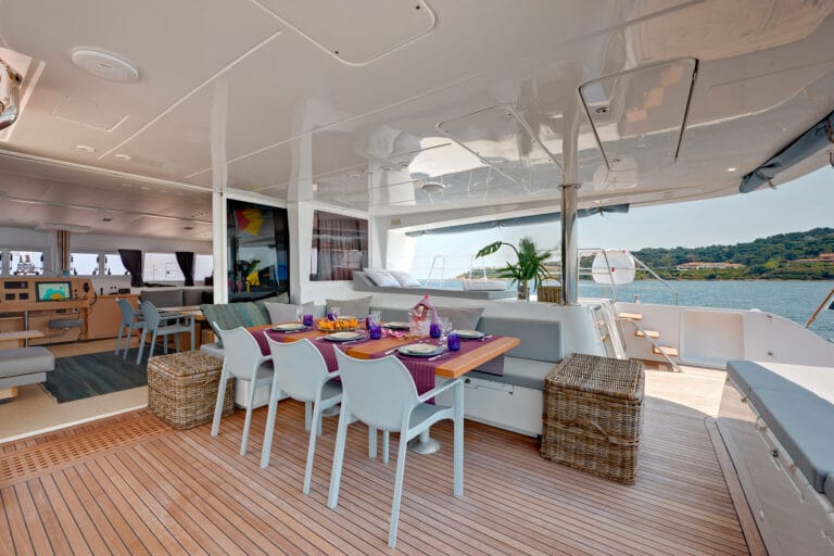 Luxury Catamaran CROCODILE DADDY - Yacht Available for charter