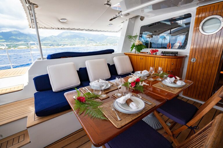 Super yacht DOUCE FRANCE - Dining on deck