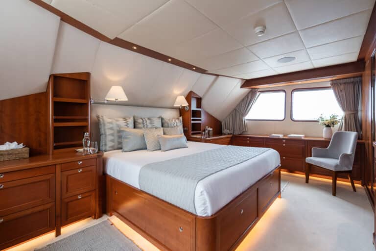 EXMAR-Yachting-Cornelia-cabins-master-05