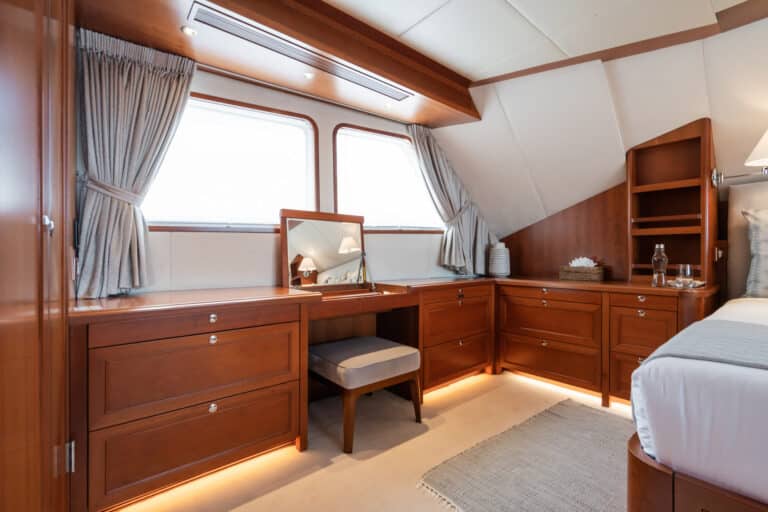 EXMAR-Yachting-Cornelia-cabins-master-06