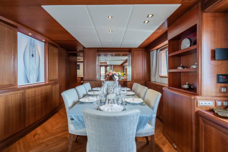 EXMAR-Yachting-Cornelia-interior-03