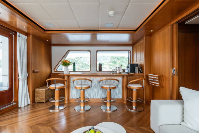 EXMAR-Yachting-Cornelia-interior-06