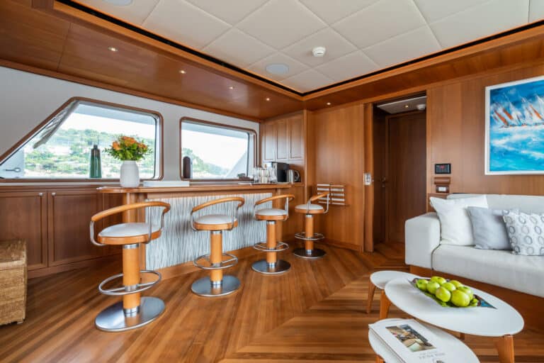 EXMAR-Yachting-Cornelia-interior-07