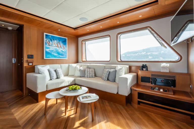 EXMAR-Yachting-Cornelia-interior-08