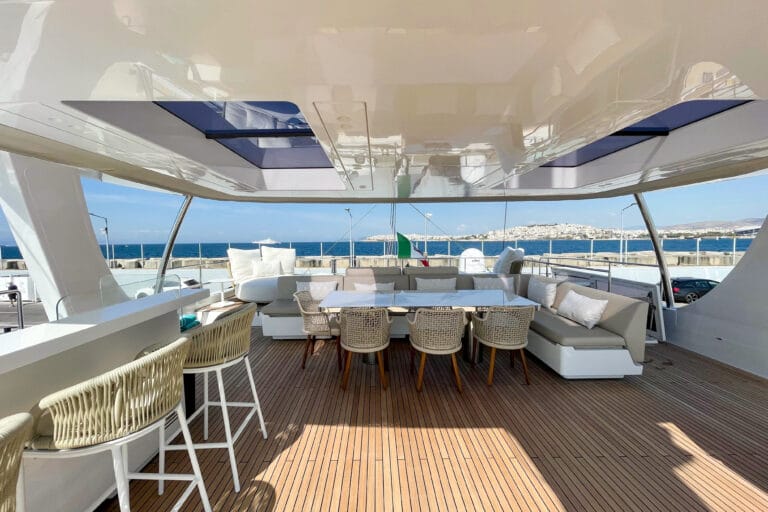 Luxury Catamaran GENNY - Sunreef 80 - Al fresco dining