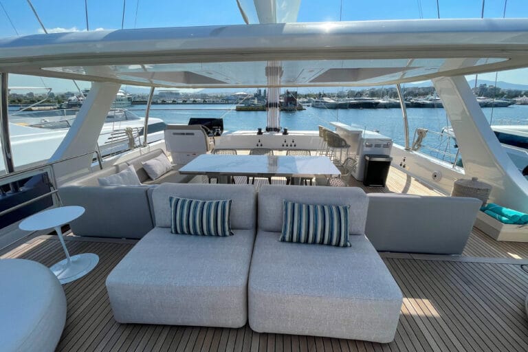 Luxury Catamaran GENNY - Sunreef 80 - Sun deck