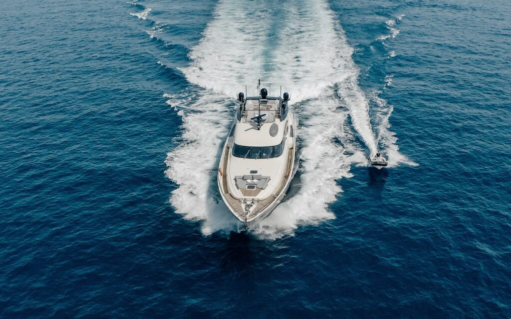 Yacht Bagheera Sailing