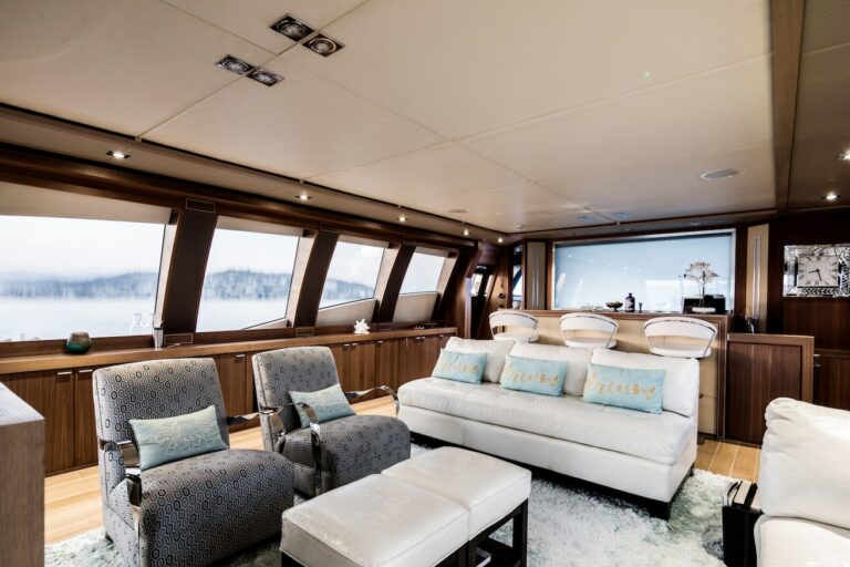 Yacht Bagheera - saloon 2