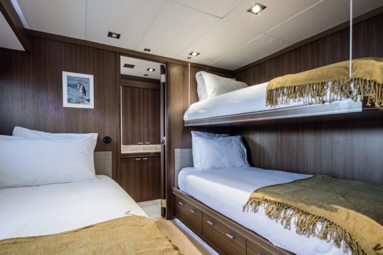 Yacht Bagheera - twin cabin with bunk bed