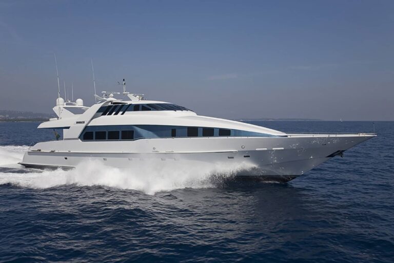 Luxury Motor Yacht MOONRAKER