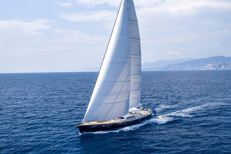 Luxury Yacht LADY 8 - Bird view left