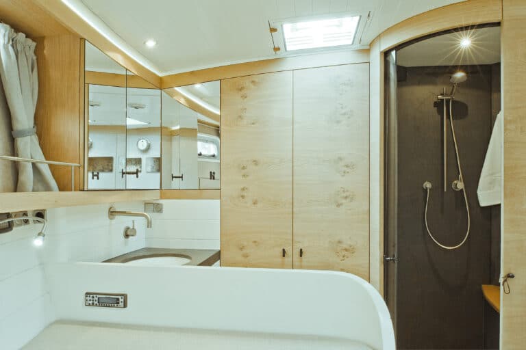 Sailing Yacht Helene - Master cabin bathroom