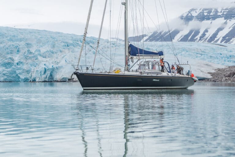 Luxury yacht LEATSA - Arctic