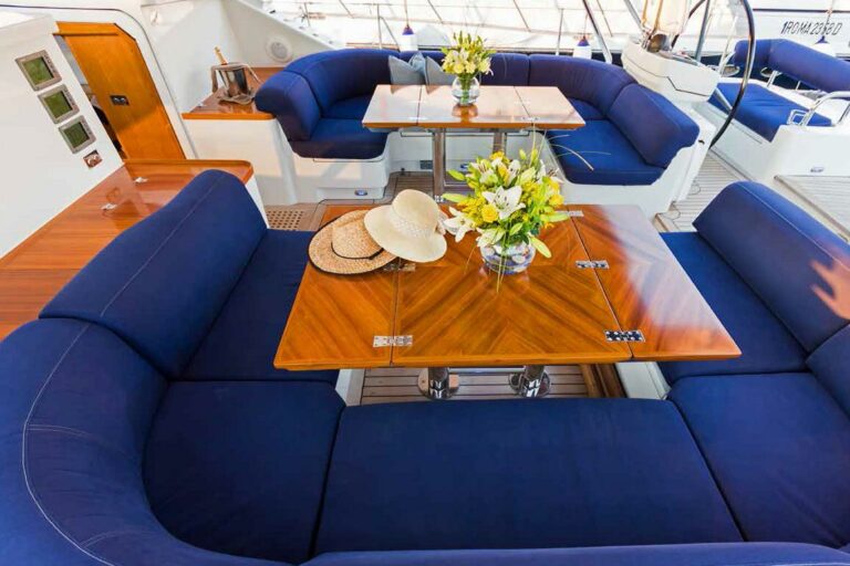 Luxury Sailing Yacht - Margaret Ann - Dining space