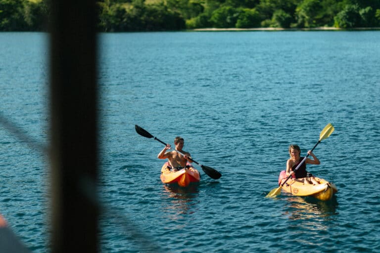 Mischief custom Phinisi Yacht - Kayaking