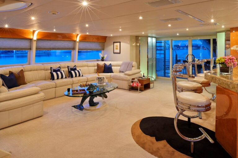 Luxury Motor Yacht MOONRAKER living spaces