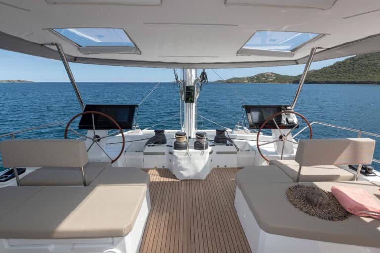 Luxury Catamaran NUMBER ONE - Cockpit