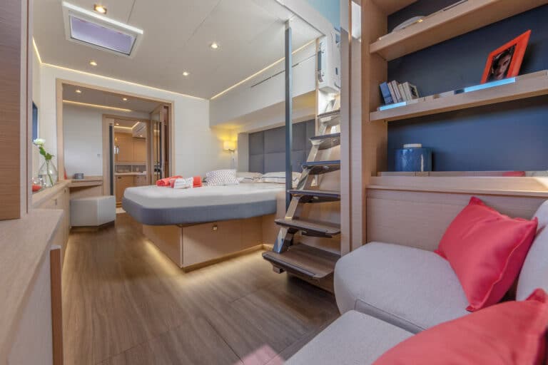 Luxury Catamaran NUMBER ONE - Master Cabin