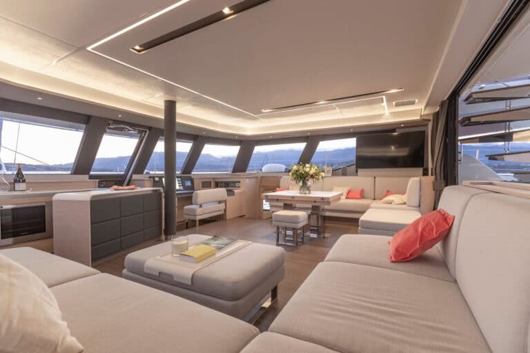 Luxury Catamaran NUMBER ONE - Saloon