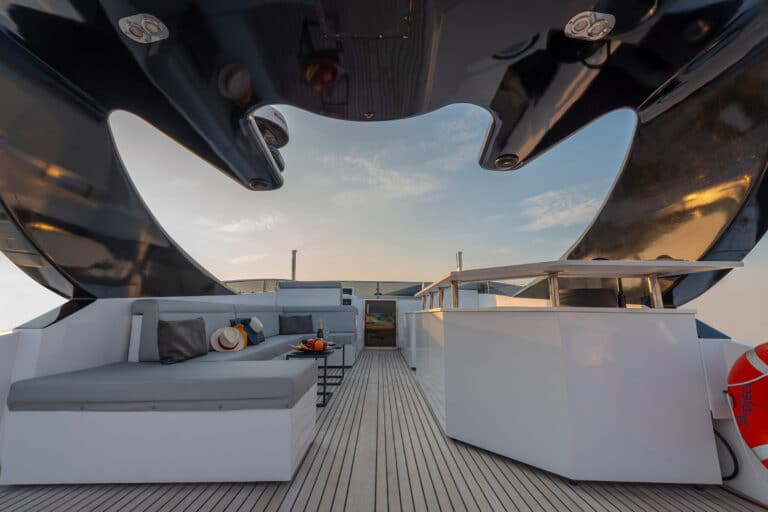 Luxury Motor Yacht PROJECT STEEL Aft deck