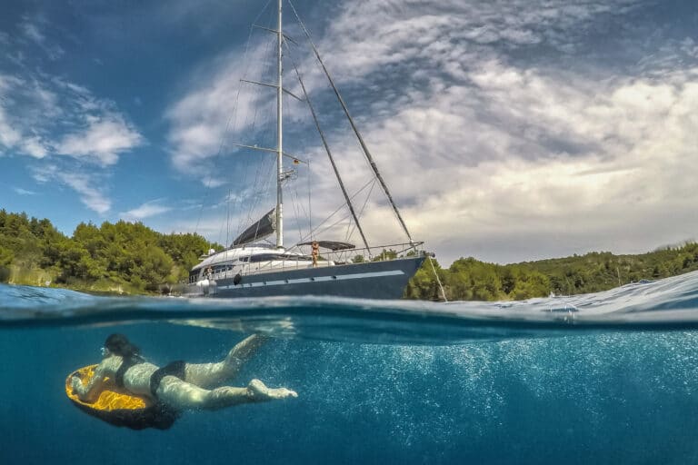 Luxury Motor Yacht SAN LIMI underwater toys