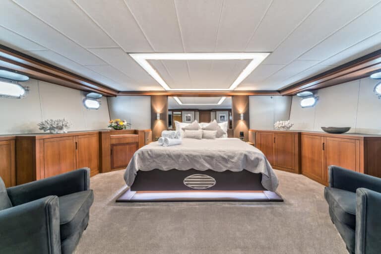 Luxury Motor Yacht SAN LIMI master cabin