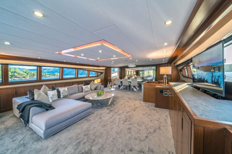 Luxury Motor Yacht SAN LIMI living overview