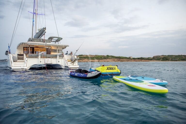 Luxury Yacht SEA ENERGY V - toys