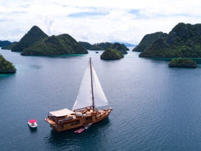 Luxury Yacht SEQUOIA at anchor