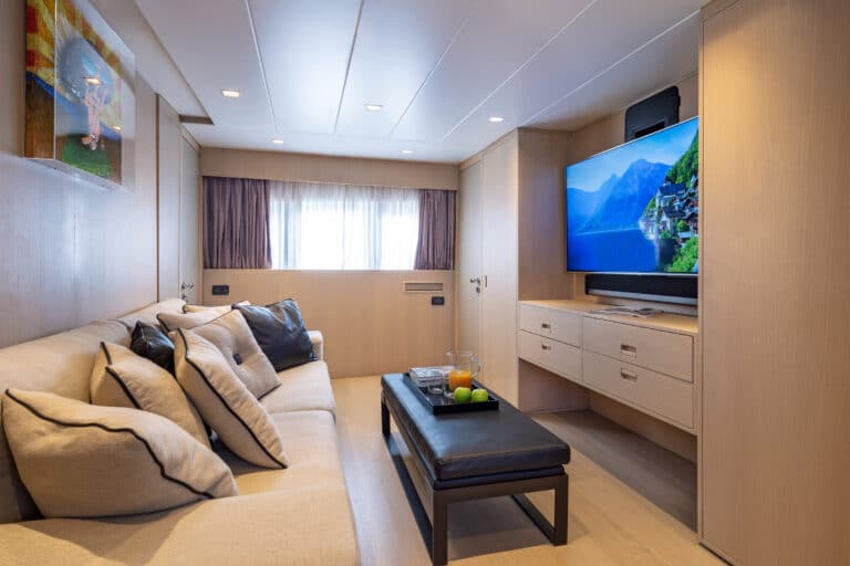 Luxury Motor Yacht SUMMER FUN tv lounge