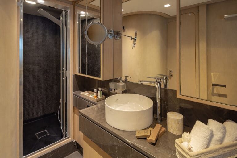 Luxury Motor Yacht SUMMER FUN master suite en suite bathroom shower