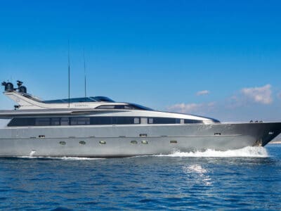 Luxury Motor Yacht SUMMER FUN main