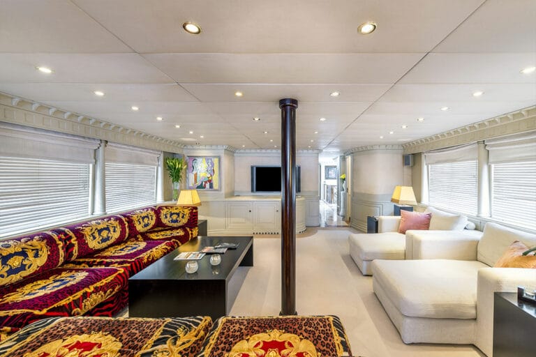 Luxury Motor Yacht SUPERFUN Saloon