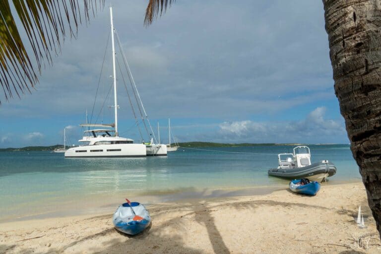 Sailing Yacht JOY - Lagoon 77 - Beach