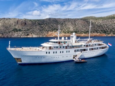 Sherakhan yacht for charter