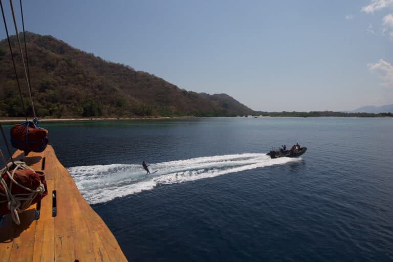 Luxury Phinisi Yacht TIGER BLUE waterskiing