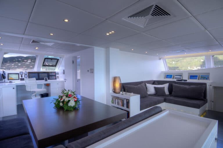 Luxury Catamaran LEVANTE - Dining