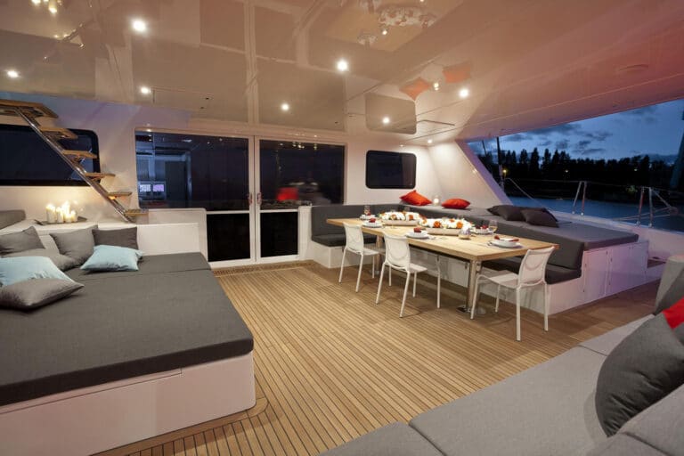 Luxury Catamaran LEVANTE - Al fresco dining