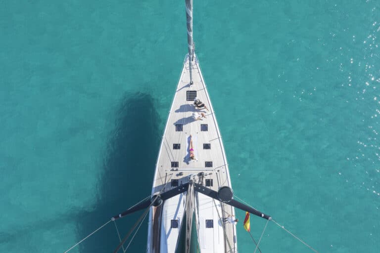 Luxury Yacht Allegro - Sun Deck Front