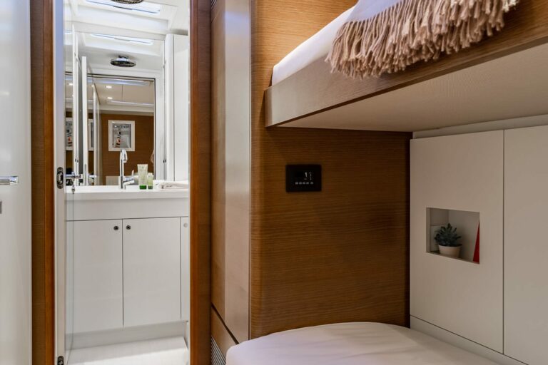 Spark - Luxury Sailing yacht - Twin Cabin