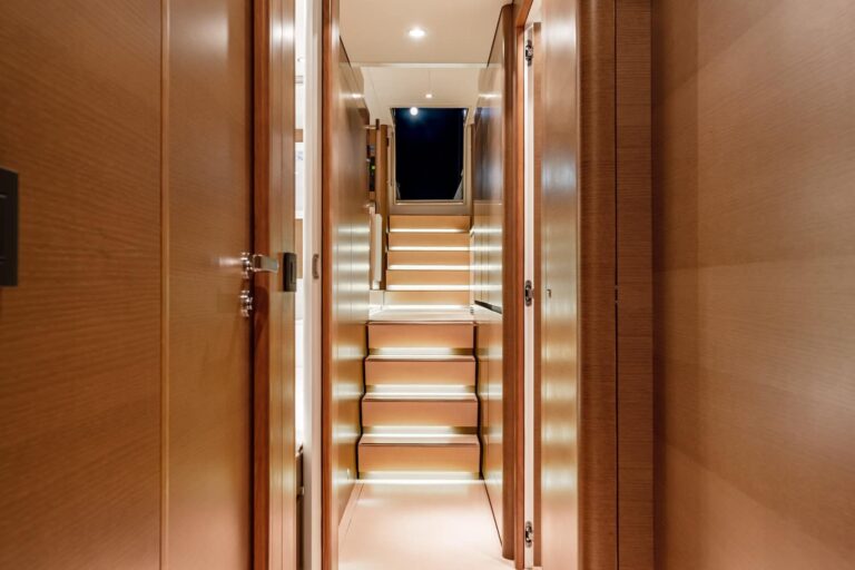 Spark - Luxury Sailing yacht - Hall