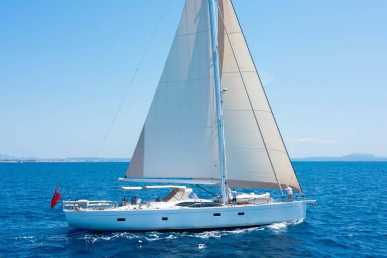 bgyb_charter_oystermarine_champagnehippy_photo1