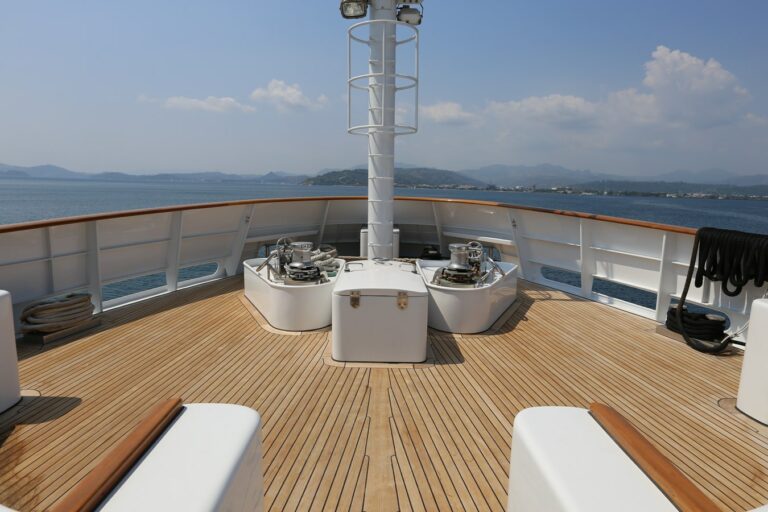 40m fishing expedition yacht - SEA HUNTER