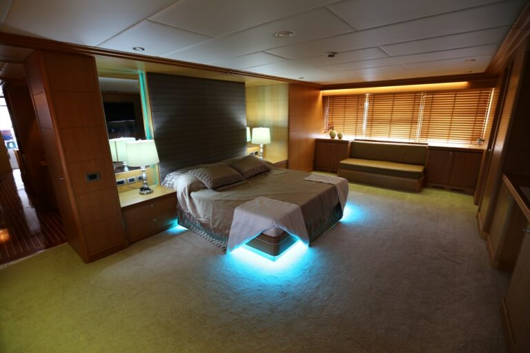 40m fishing expedition yacht - SEA HUNTER