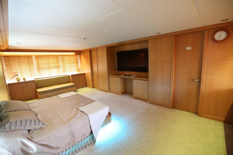 40m fishing expedition yacht - SEA HUNTER