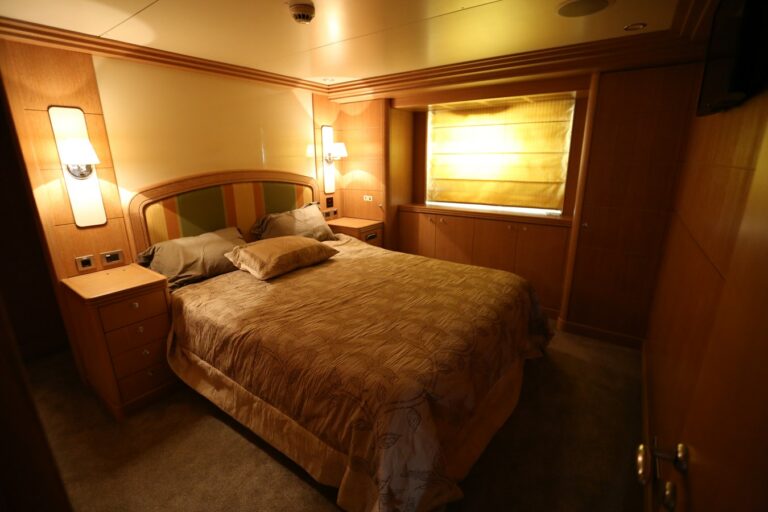40m fishing expedition yacht - SEA HUNTER