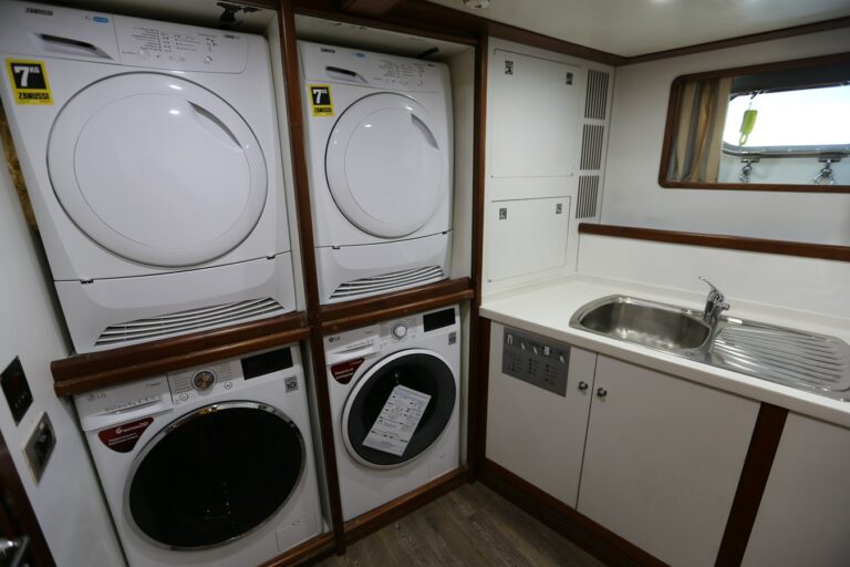 40m fishing expedition yacht - SEA HUNTER