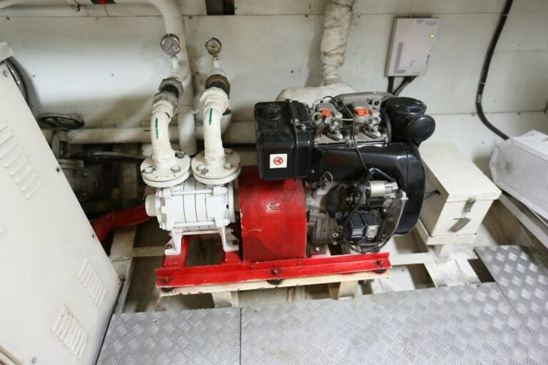 40m fishing expedition yacht - SEA HUNTER