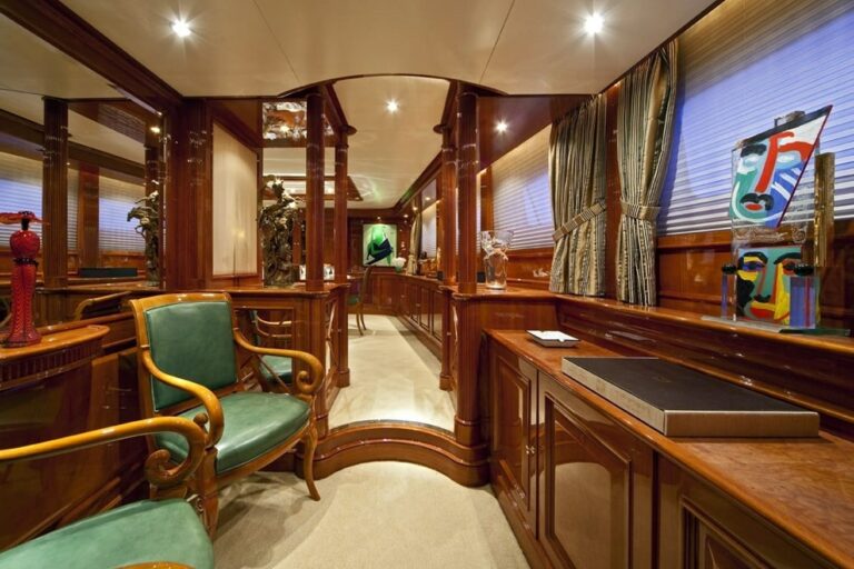 Sea Century Benetti classic 115 yacht dining corridor