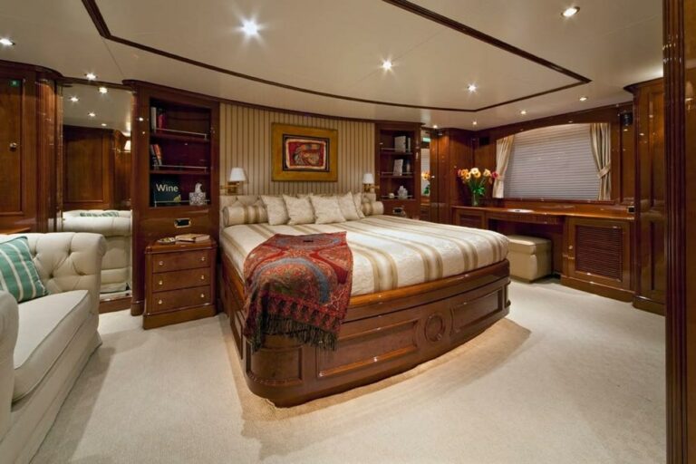 Sea Century Benetti classic 115 yacht master stateroom